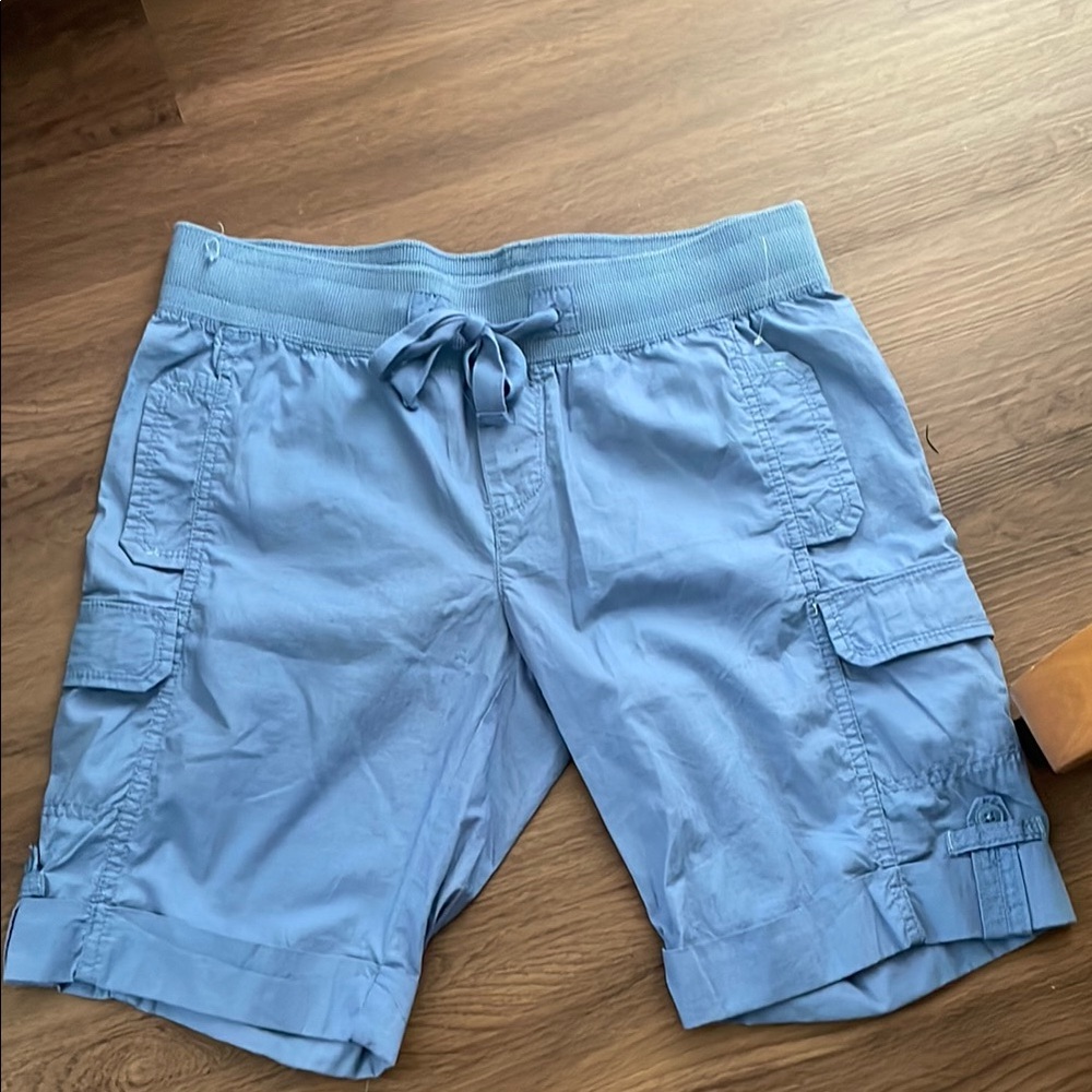 Old Navy Unisex Cargo Short Size Small